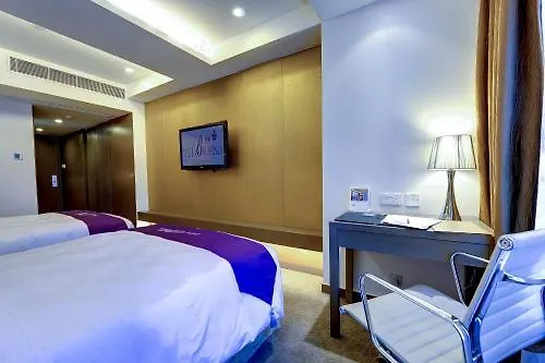 The Bauhinia Hotel - Central Hong Kong