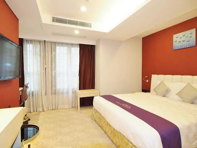 The Bauhinia Hotel - Central Hong Kong