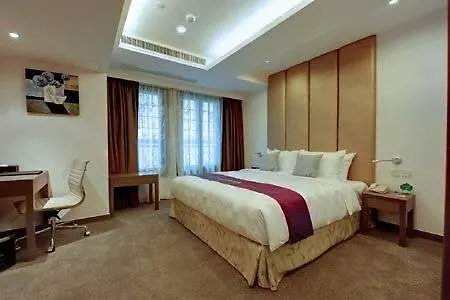 The Bauhinia Hotel - Central Hong Kong
